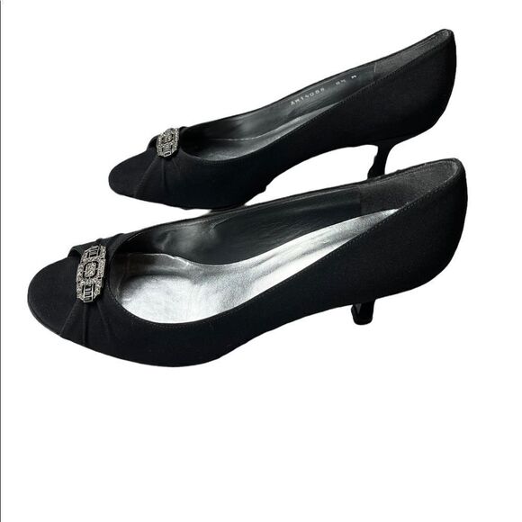 Black Stuart Weitzman Peep Toe Pump w/Crystal Embellishments Great Condition - Picture 7 of 15